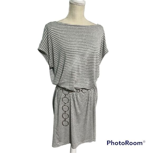 Gap Gray white stripes Cap Sleeve open back Shift Dress - Picture 5 of 6